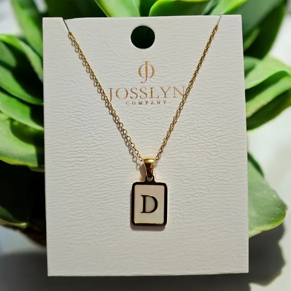 D - Gold Initial Necklace - Picture 1 of 2